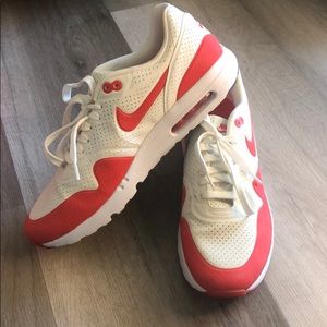 Men's Nike Air Max 1 Ultra Moire Challenge shoes